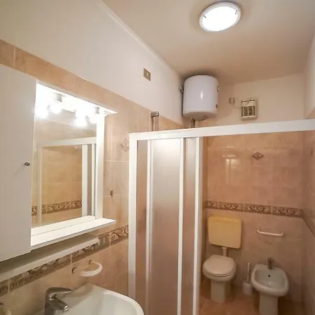 Veneta ביביונה